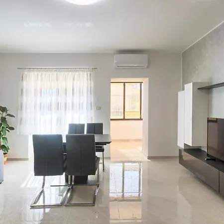 Apartment Andrea Del Mar *