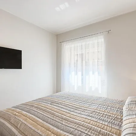 Apartment Andrea Del Mar Pula